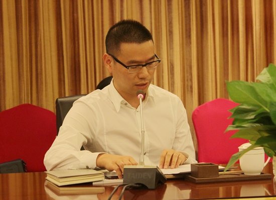 黃作濱.jpg