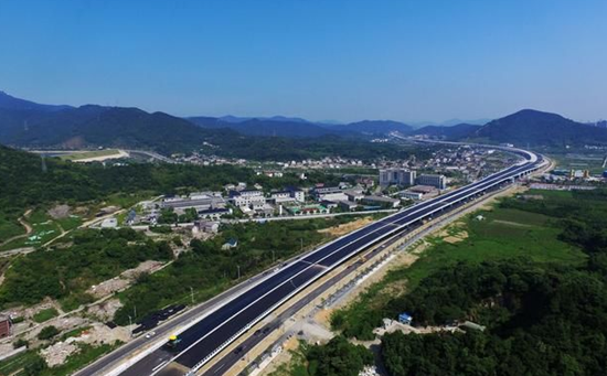 襄陽(yáng)高速.png