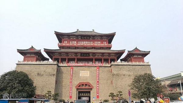 襄陽(yáng)古城.jpg